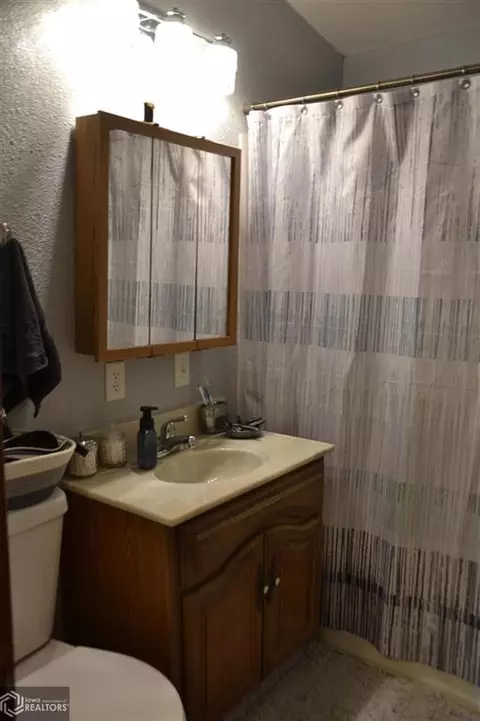 103 2nd St, Garwin, IA 50632 photo 7