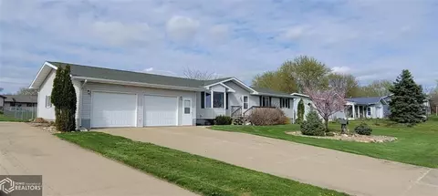 927 E Cross St, Centerville, IA 52544 photo 3