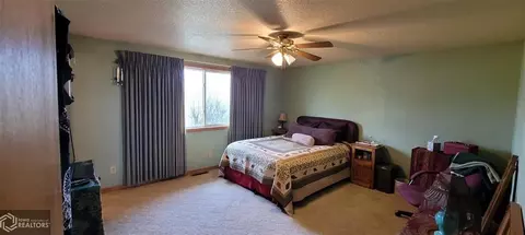 927 E Cross St, Centerville, IA 52544 photo 14