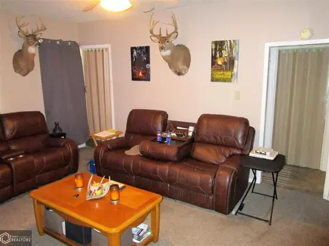 1606 15th St, Eldora, IA 50627 photo 4