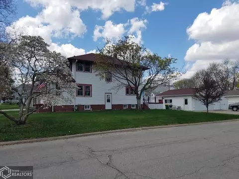230 E Spring St, Manly, IA 50456 photo 3