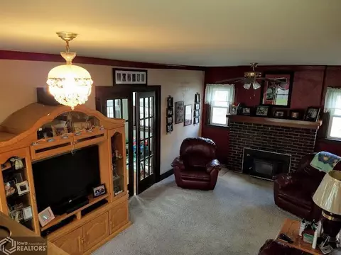 230 E Spring St, Manly, IA 50456 photo 9