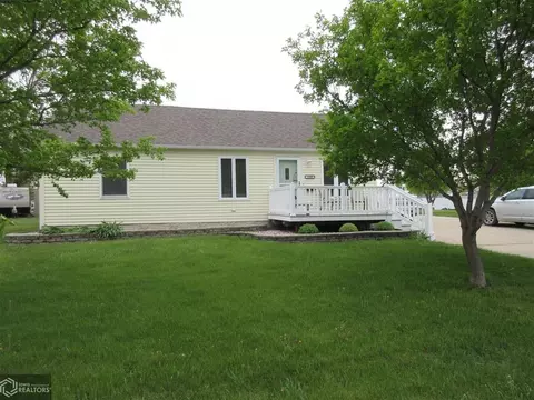 1503 Elm St, Algona, IA 50511 photo 2