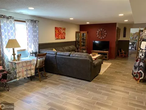 295 E Cardinal St, Garner, IA 50438 photo 19