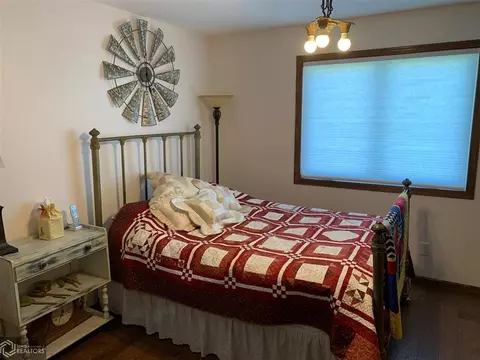 295 E Cardinal St, Garner, IA 50438 photo 17