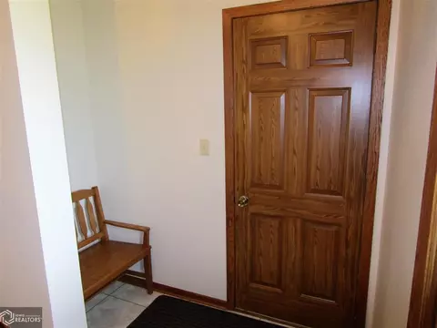 1540 95th St, Hampton, IA 50441 photo 2