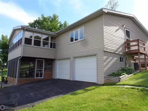 502 Spruce St, Deloit, IA 51441 photo 3