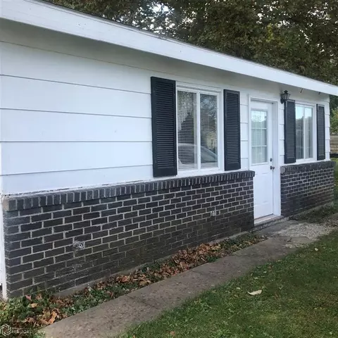 862 E 3rd St, Lomax, IL 61454 photo 4