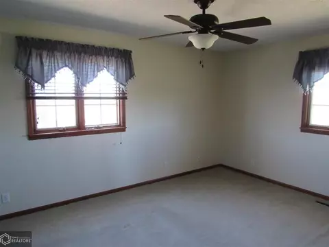 1005 270th St, Batavia, IA 52533 photo 8
