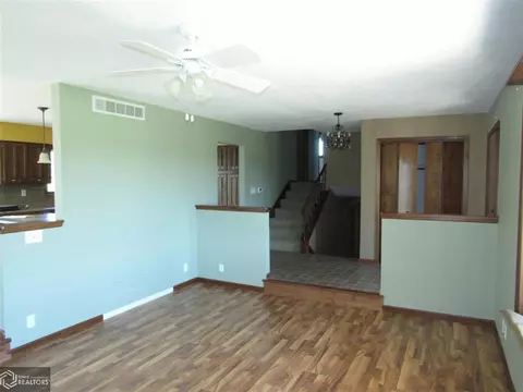 1005 270th St, Batavia, IA 52533 photo 3