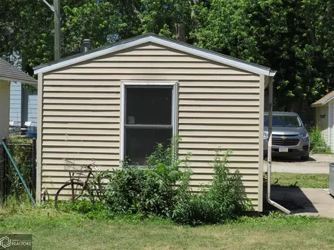 10 2nd Ave SW, Hampton, IA 50441 photo 6