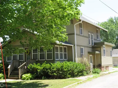 10 2nd Ave SW, Hampton, IA 50441 photo 2