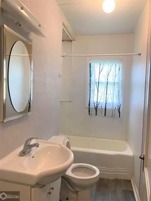 1019 E Cottage St, Centerville, IA 52544 photo 14
