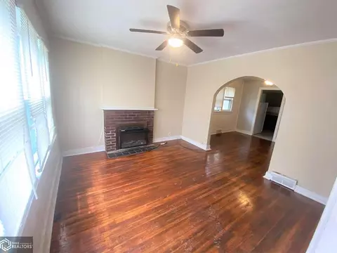 1019 E Cottage St, Centerville, IA 52544 photo 9