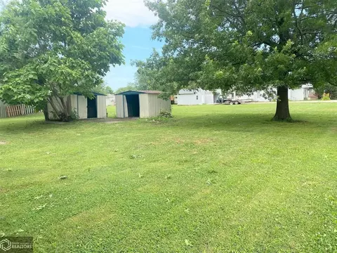 1019 E Cottage St, Centerville, IA 52544 photo 3