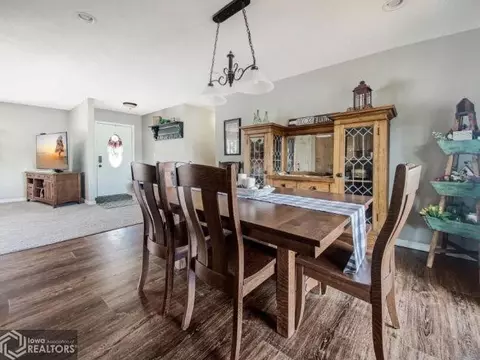 937 Glendale Park Dr, Hampton, IA 50441 photo 16