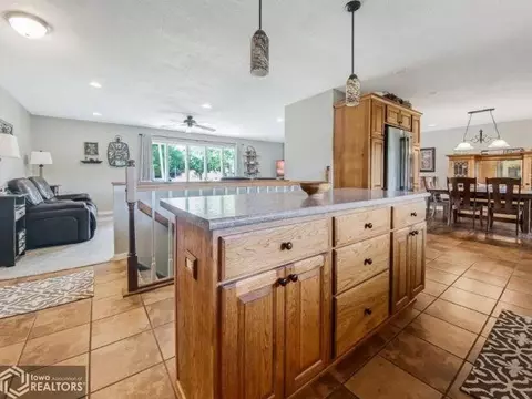 937 Glendale Park Dr, Hampton, IA 50441 photo 11