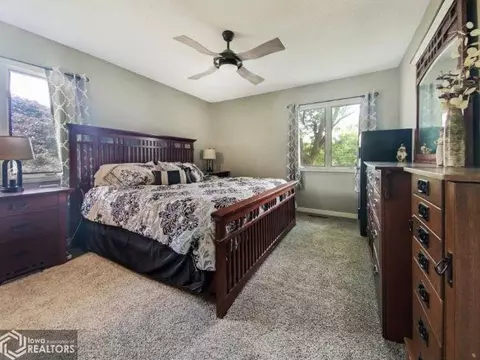 937 Glendale Park Dr, Hampton, IA 50441 photo 17