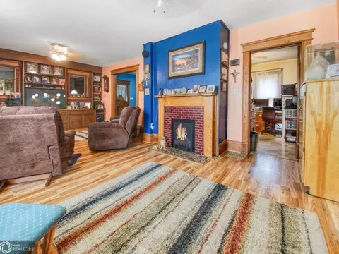 320 2nd St SE, Hampton, IA 50441 photo 6