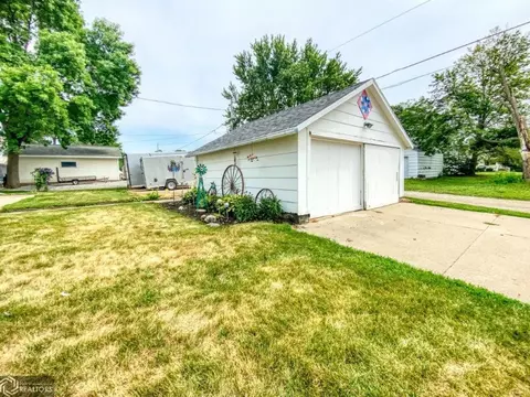 320 2nd St SE, Hampton, IA 50441 photo 30