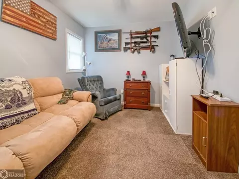 320 2nd St SE, Hampton, IA 50441 photo 20