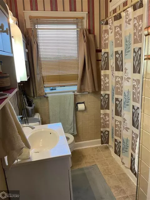 902 Davis Ave, Corning, IA 50841 photo 25