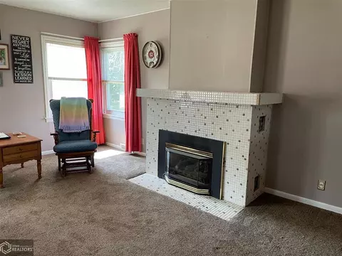 902 Davis Ave, Corning, IA 50841 photo 17