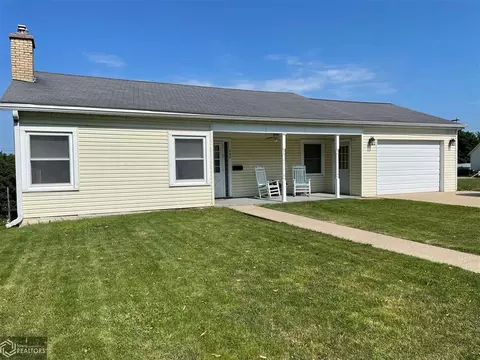 902 Davis Ave, Corning, IA 50841 photo 1