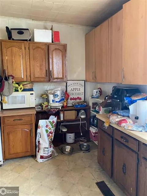 602 W Walnut St, Eldon, IA 52554 photo 7