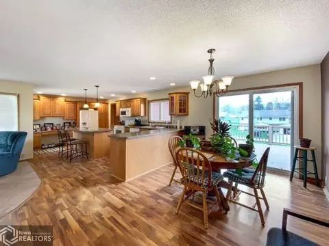 820 4th Ave SE, Hampton, IA 50441 photo 9