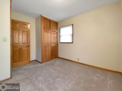 820 4th Ave SE, Hampton, IA 50441 photo 13
