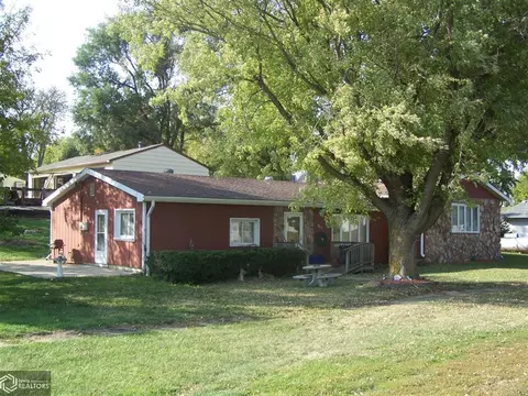 403 Ash St, Deloit, IA 51441 photo 2