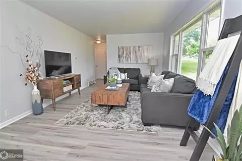 809 9th Ave, Eldora, IA 50627 photo 7