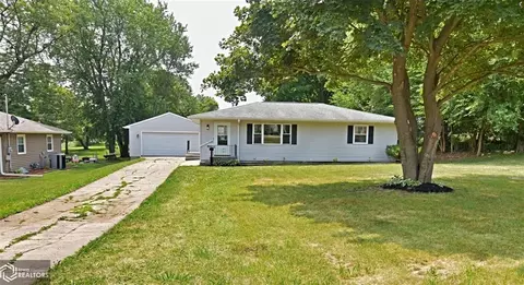 809 9th Ave, Eldora, IA 50627 photo 1