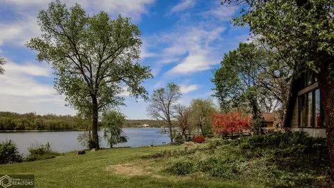 2184 Docks Dr, Garwin, IA 50632 photo 8