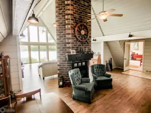2184 Docks Dr, Garwin, IA 50632 photo 17