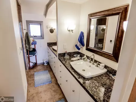 2184 Docks Dr, Garwin, IA 50632 photo 27