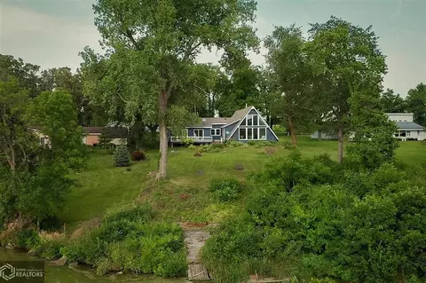 2184 Docks Dr, Garwin, IA 50632 photo 71