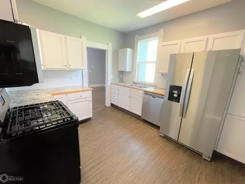 307 E Orchard St, Centerville, IA 52544 photo 7