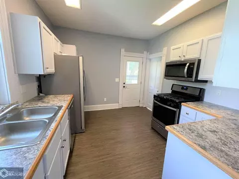 307 E Orchard St, Centerville, IA 52544 photo 10