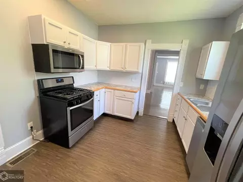 307 E Orchard St, Centerville, IA 52544 photo 8