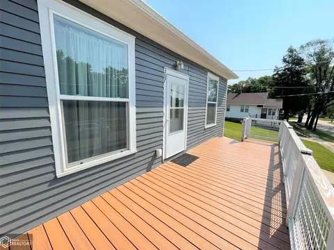 307 E Orchard St, Centerville, IA 52544 photo 4
