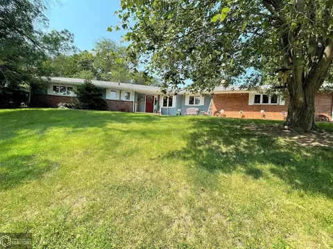 830 Mikels Dr, Centerville, IA 52544 photo 1