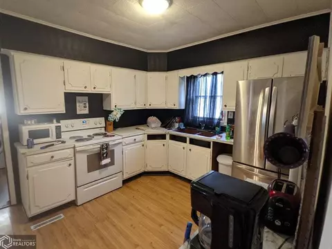 209 E Pleasant, Cincinnati, IA 52549 photo 5