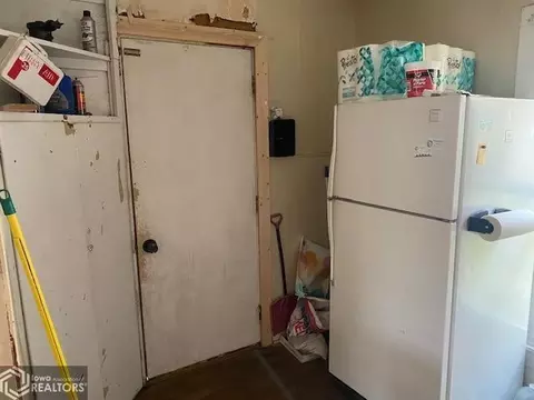 607 W Maple St, Centerville, IA 52544 photo 6