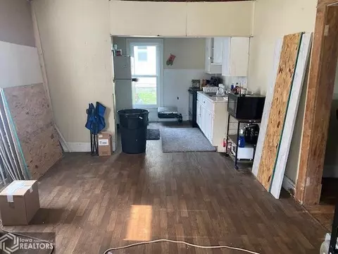 607 W Maple St, Centerville, IA 52544 photo 4
