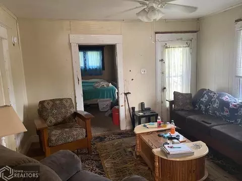 607 W Maple St, Centerville, IA 52544 photo 9