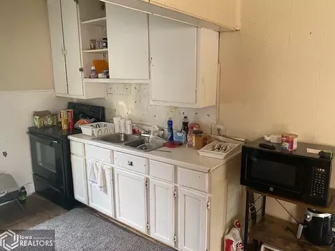 607 W Maple St, Centerville, IA 52544 photo 5