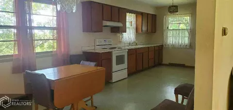 703 Oakview Dr, Coon Rapids, IA 50058 photo 6