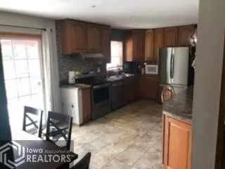 1055 1st St, Gladstone, IL 61437 photo 5